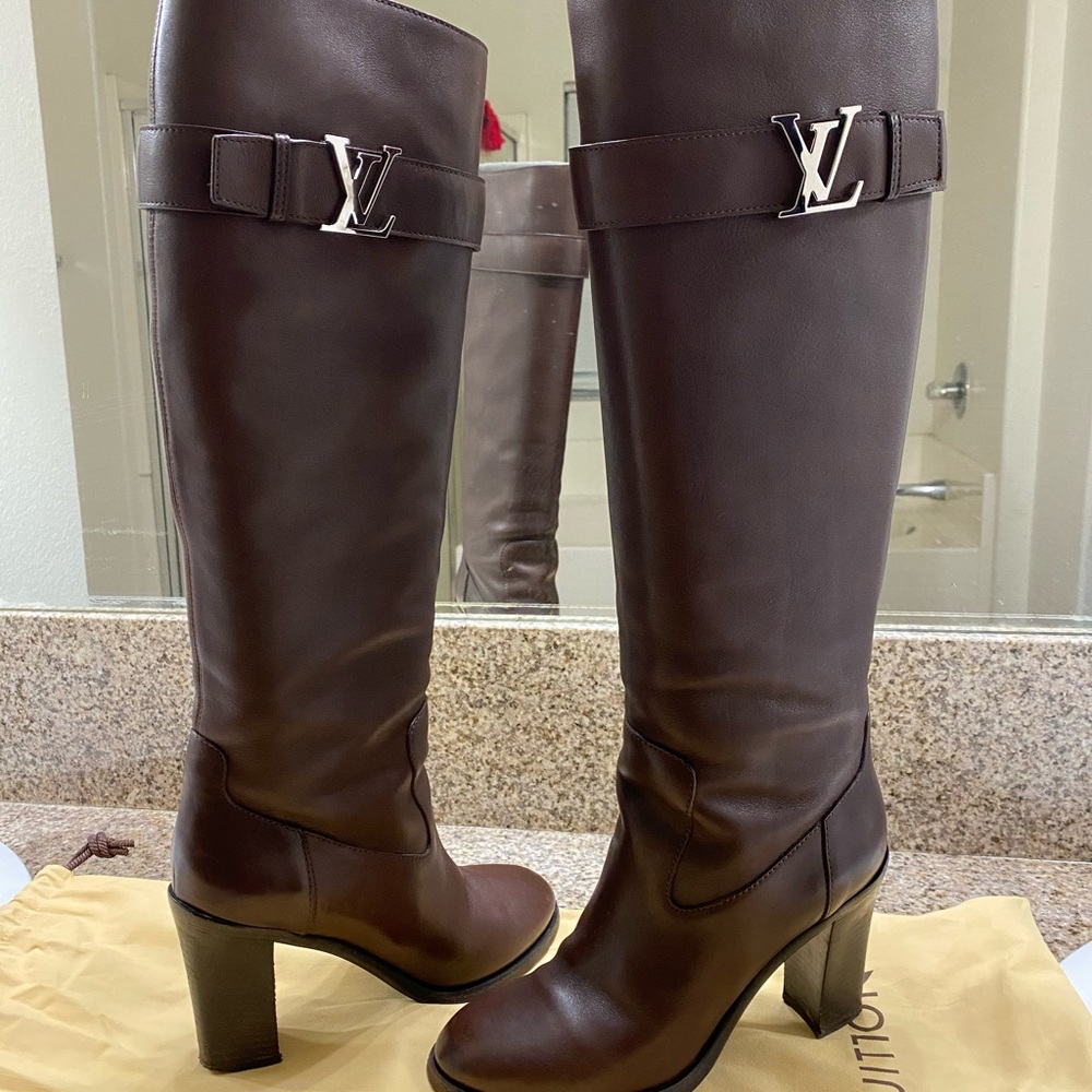 LOUIS VUITTON BOOTS